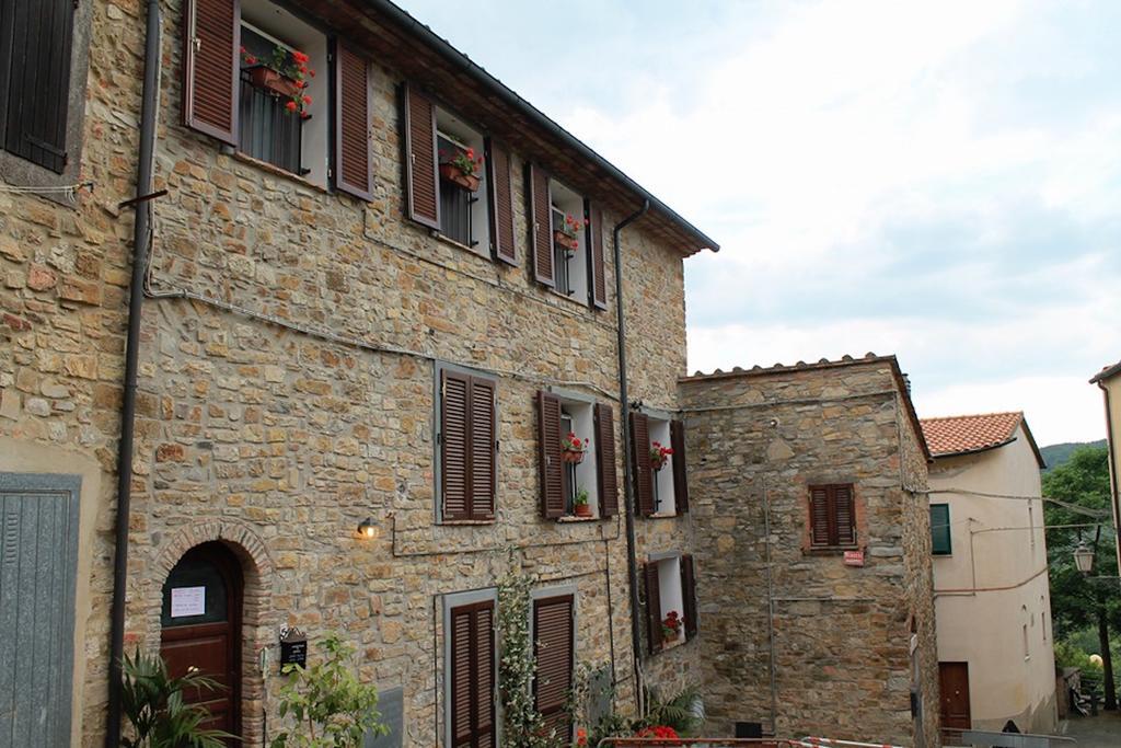 Casa Vacanze In Borgo Monteverdi Marittimo Buitenkant foto