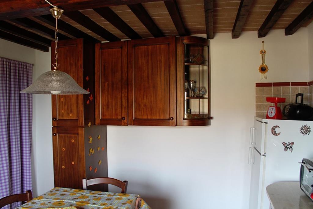 Casa Vacanze In Borgo Monteverdi Marittimo Buitenkant foto